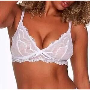 Fredericks of Hollywood Women's 1X Caroline Bralette Panties Set White Lace NWT